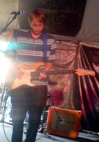 © Robert Rotifer Dave Tattersall beim Solieren